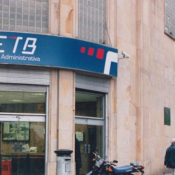 ETB-2835599555 Administrar con los trabajadores y usuarios
