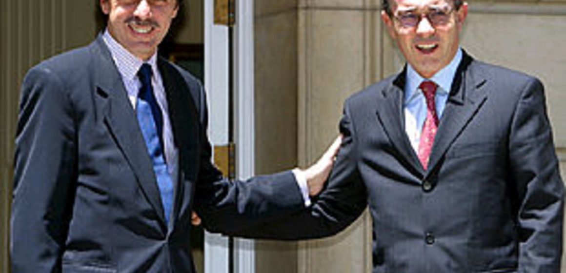 77P4TOHPGFCD3KNUS6RVOWHWK4 Aznar: otra derrota de Uribe