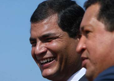 5_chavez_correa Gobierno propone moneda electrónica regional para afrontar crisis mundial