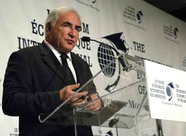 dominique-strauss-kahn370x270 El director de FMI advierte del riesgo de “recesión global”