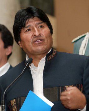 evo_morales6 La oposición quiere retornar a la Colonia: Evo