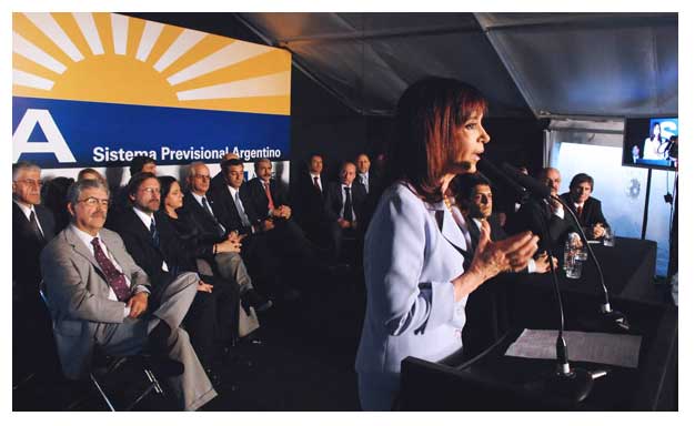 kristina Restatizan en Argentina los fondos de pensiones