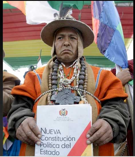 nueva-constitucion Evo apuesta a un gabinete plurinacional