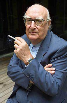 andrea Andrea Camilleri: “No será la Iglesia la que acabe con Berlusconi”