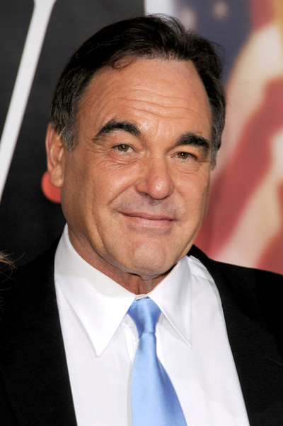 stone La nueva serie de T.V. de OliverStone ya levanta polémica. Otra mirada sobre un tal Adolf Hitler
