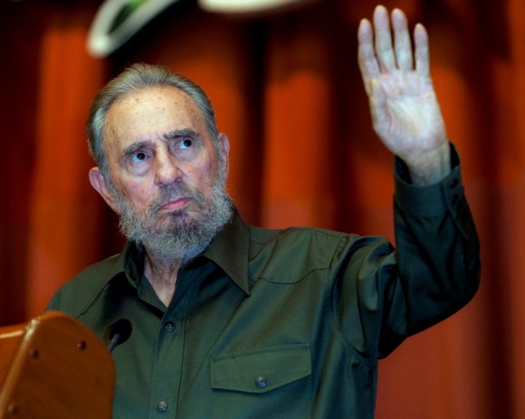 Fidel en la Asamblea Nacional: “Seamos realistas, enfrentemos los nuevos problemas con ideas nuevas”