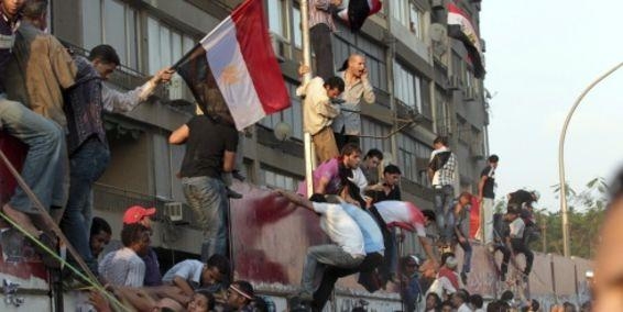 Egipto declara el estado de alerta tras el asalto a la embajada de Israel