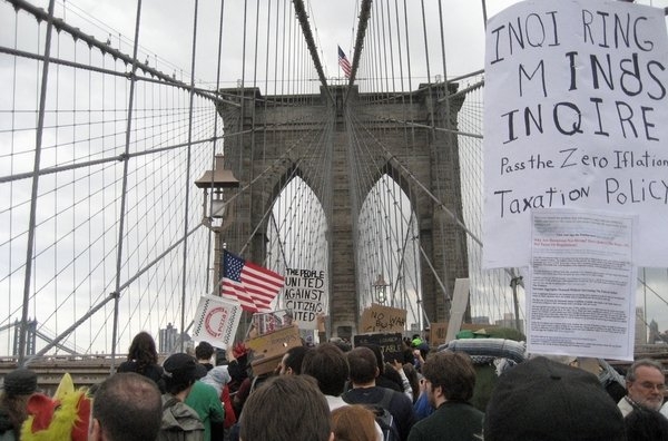 La protesta de los indignados de Nueva York se extiende en EE UU