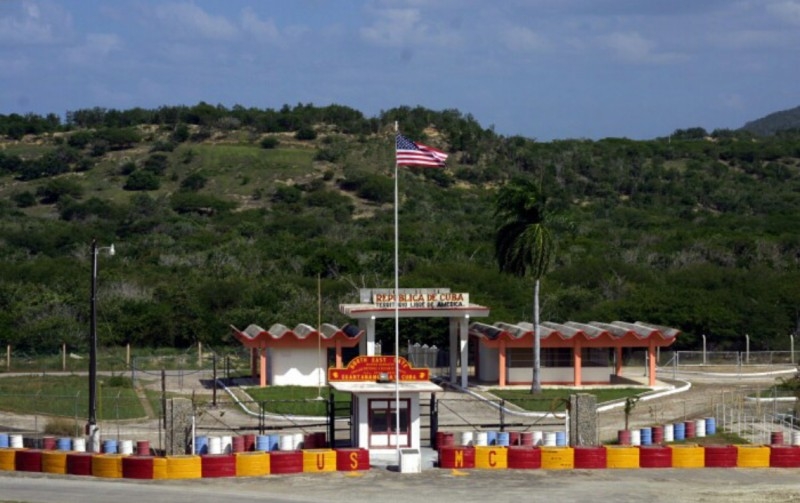 En The New York Times hoy: Entreguemos Guantánamo a Cuba