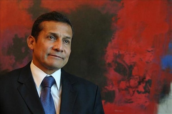 4845ce2d5f35d76bb4b60677834dee34 Humala defiende a su ala derecha