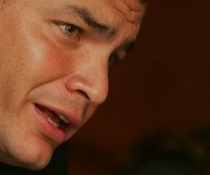 55de2cb08ffedfe4ed8032a47c0a6ccd Rafael Correa, de “indignado” a presidente de la República
