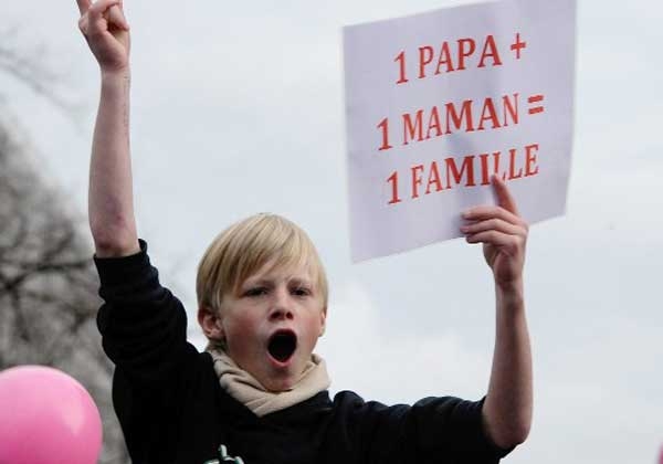 En contra de una promesa de Hollande