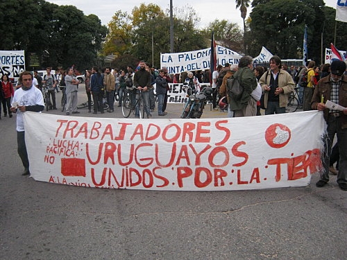 Uruguay: Marcha por la tierra y el agua