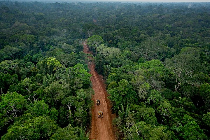 e369bee0a73d3c90befb84ce28b7d8c4 Los derechos de la naturaleza después de la caída de la moratoria petrolera en la Amazonia