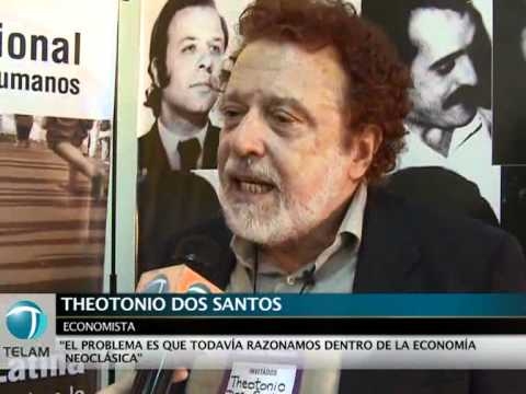 Theotonio dos Santos: “Vuelve el clima de querer saber más y discutir”