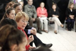 5d084fb2d518a6a0d3ac3fd46f083ee1 Bachelet promete educación gratuita