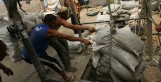 Los túneles entre Egipto y Gaza, un medio de supervivencia bajo amenaza