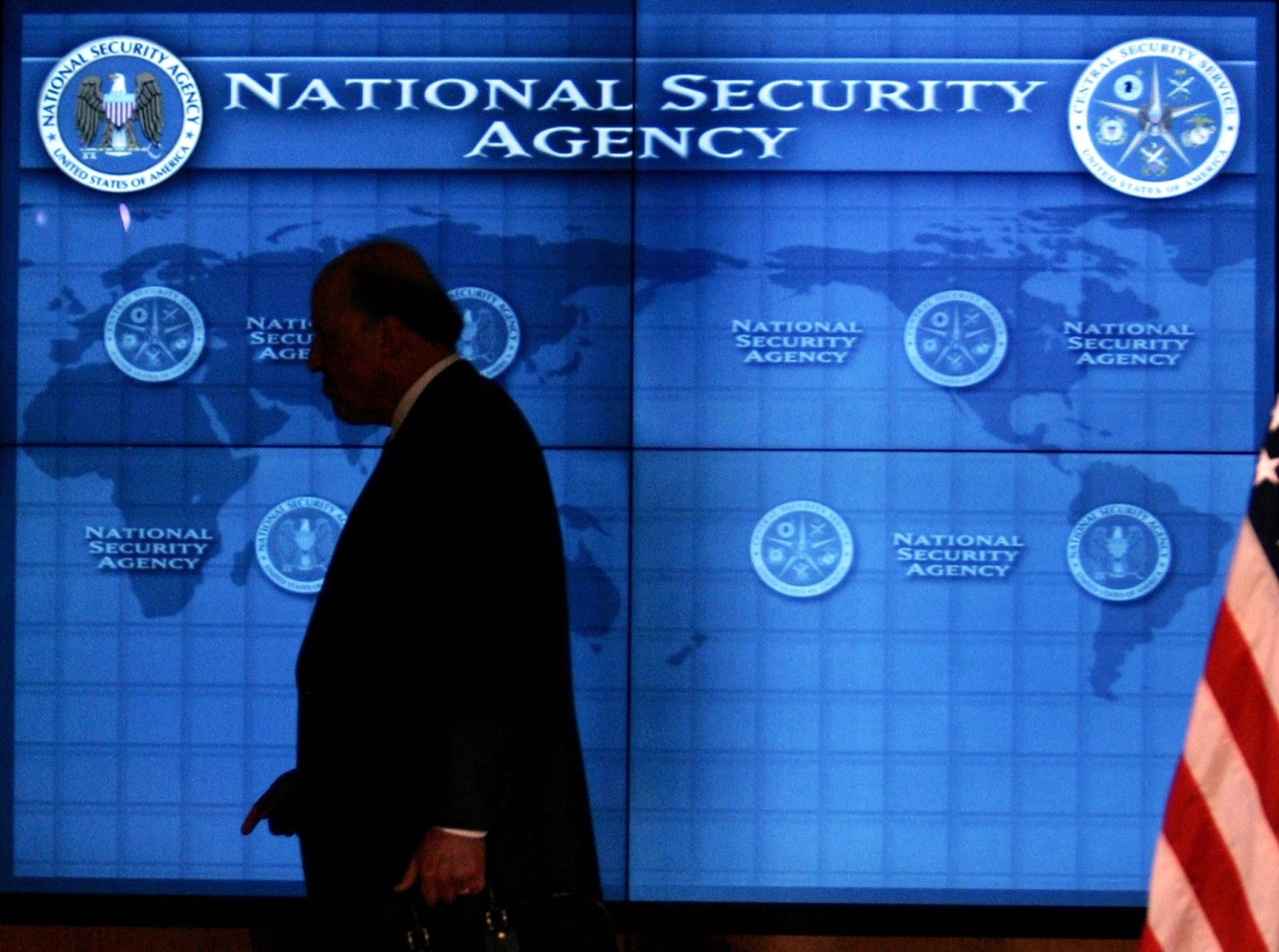 El programa de la NSA viola la constitución, falla juez en EU