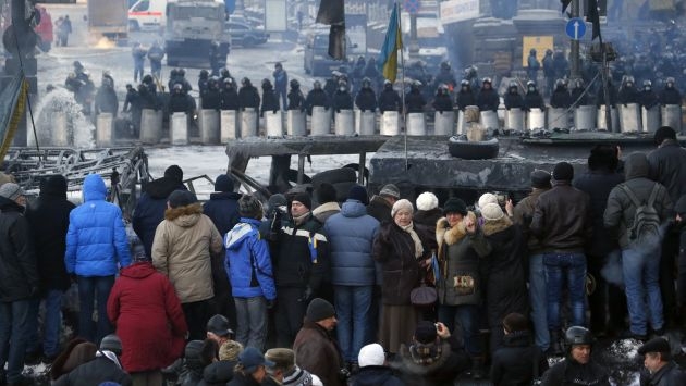 Al menos 30 muertos tras el fin de la breve tregua en Kiev