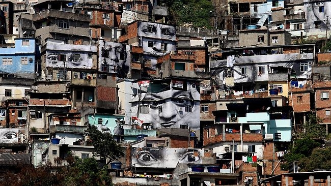 Violencia en una favela pacificada; la muerte de un bailarín detona la protesta