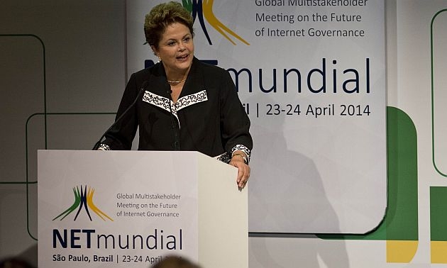 Dilma cargó contra el monopolio en la red