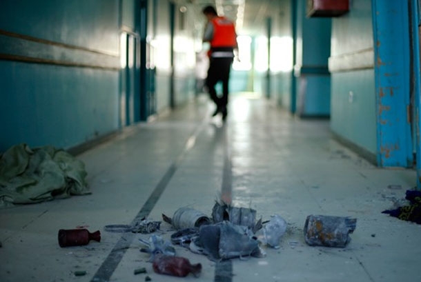 Israel bombardea hospital palestino