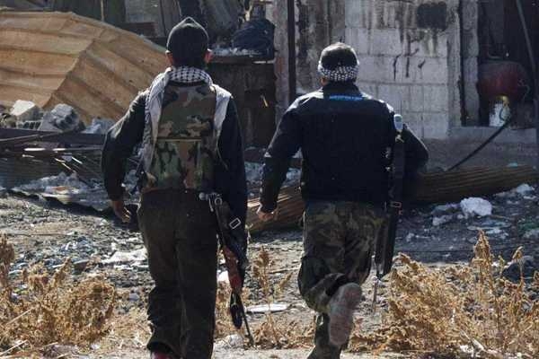 Duros combates entre kurdos y jihadistas cerca de Mosul