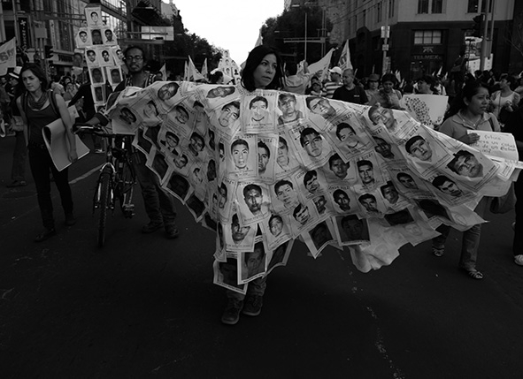 Ayotzinapa y el hartazgo de la población mexicana