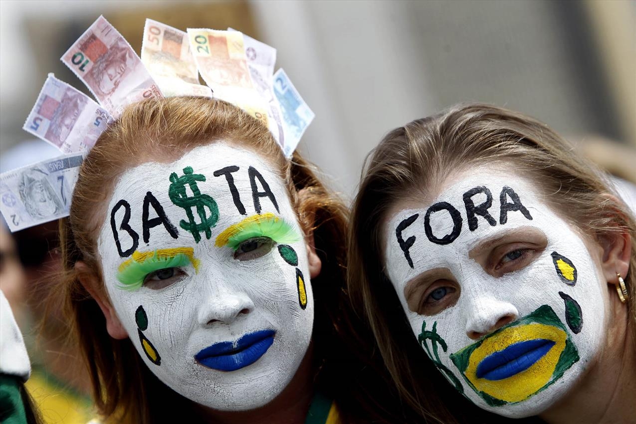 Dos empresas delatarán al cártel corrupto que operó con Petrobras