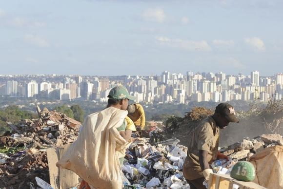 Brasil lidera la reducción de la pobreza, según el Banco Mundial