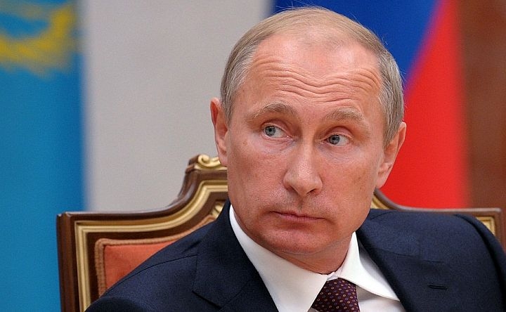 Putin presume de haber evitado “una profunda crisis” a la economía