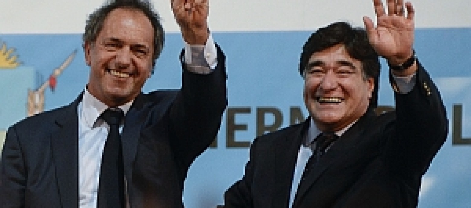 bade82c089129d93bddbec8eb29ed765 Se impone Scioli, del oficialista FpV, en las primarias argentinas