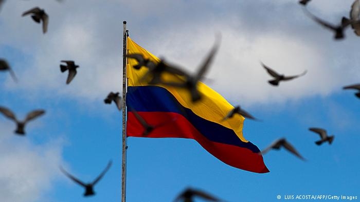 Paz y adecuaciones institucionales del Estado