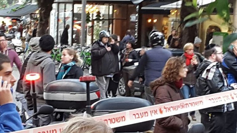 Tiran a mansalva en un bar de Tel Aviv