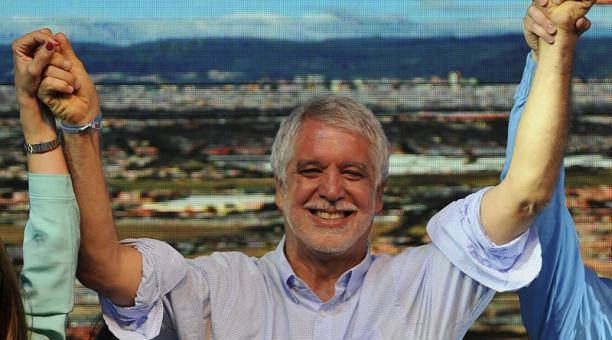6a2f8e512ed3137afb1267a7bbd23071 Enrique Peñalosa: más relleno neoliberal fluido