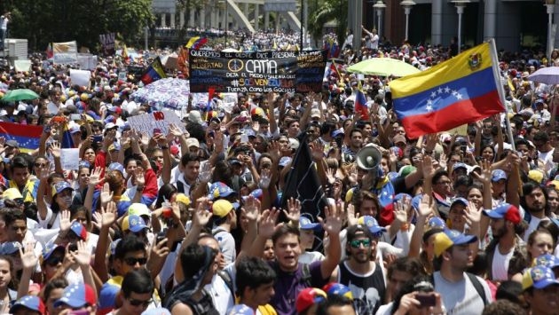 2016: La peor de las crisis económicas, causas, medidas y crónica de una ruina anunciada