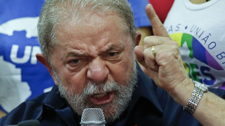 Tristeza não tem fim