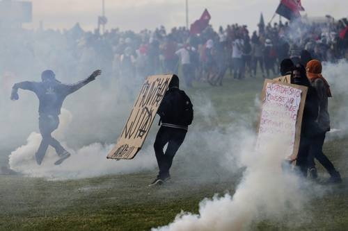 Congreso brasileño aprueba en primera ronda congelar el gasto social por 20 años