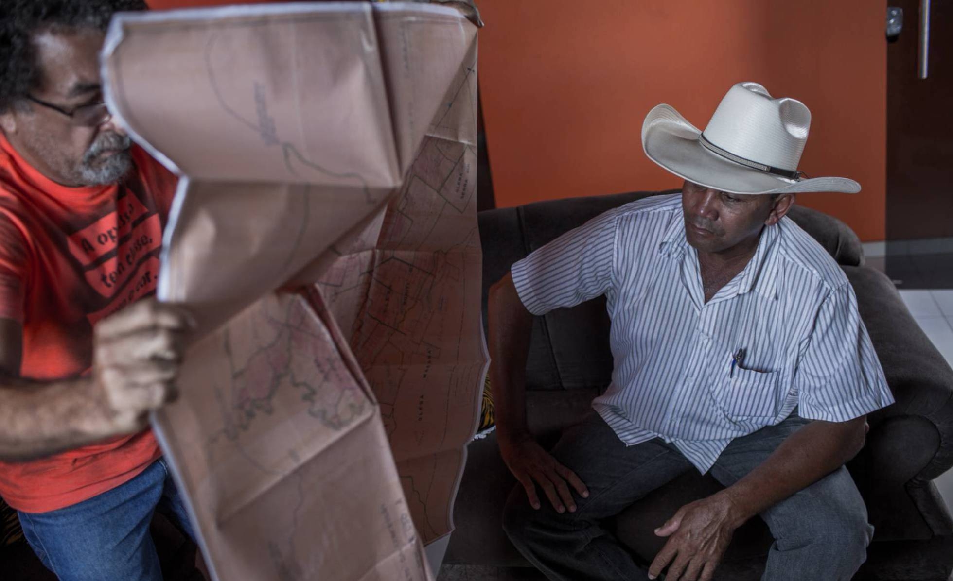 e1323403eb17095bc9d069f73fd293ef Los sin tierra desafían a un gigante en la Amazonia
