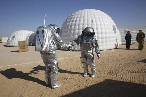 Voluntarios experimentan en el desierto de Omán misión a Marte