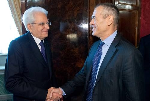 Golpe del FMI al gobierno italiano antisistema: “palazzo contra piazza y pizza”