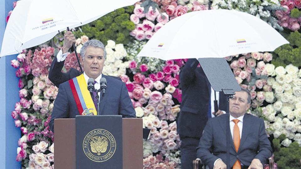 En su primera semana como presidente, el colombiano Iván Duque tuvo una agenda cargada. Coca, dólares, asesinatos y negociaciones