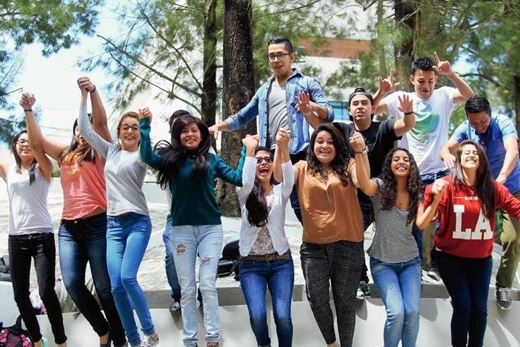 Millones de jóvenes, lejos de lograr las condiciones para su desarrollo