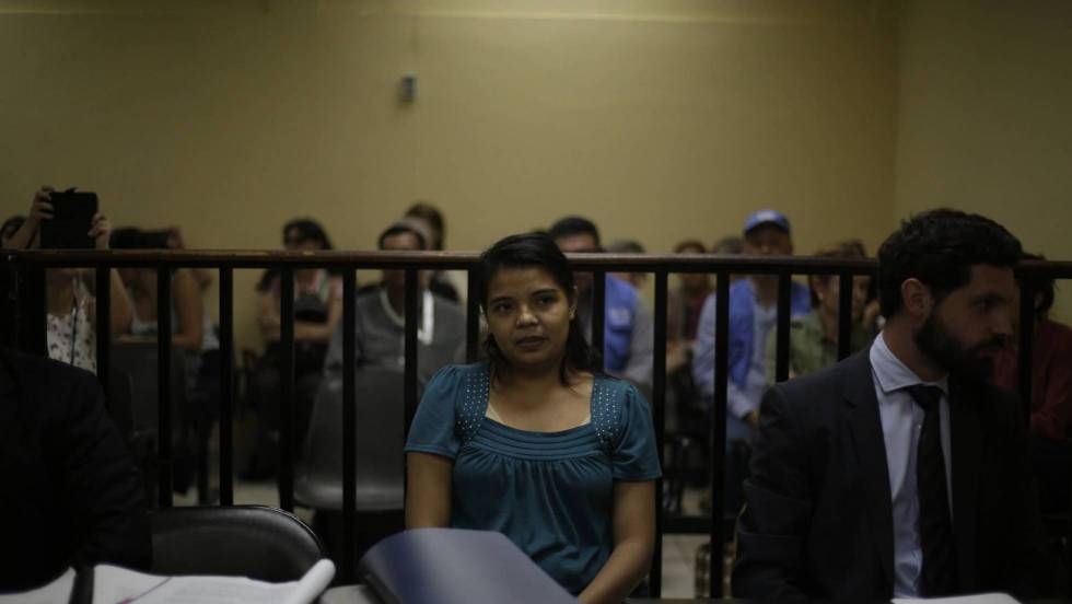 El rodillo antiabortista de El Salvador se ceba con Imelda Cortez