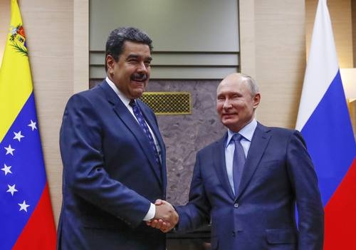 Maduro pide a Putin respaldo económico y político