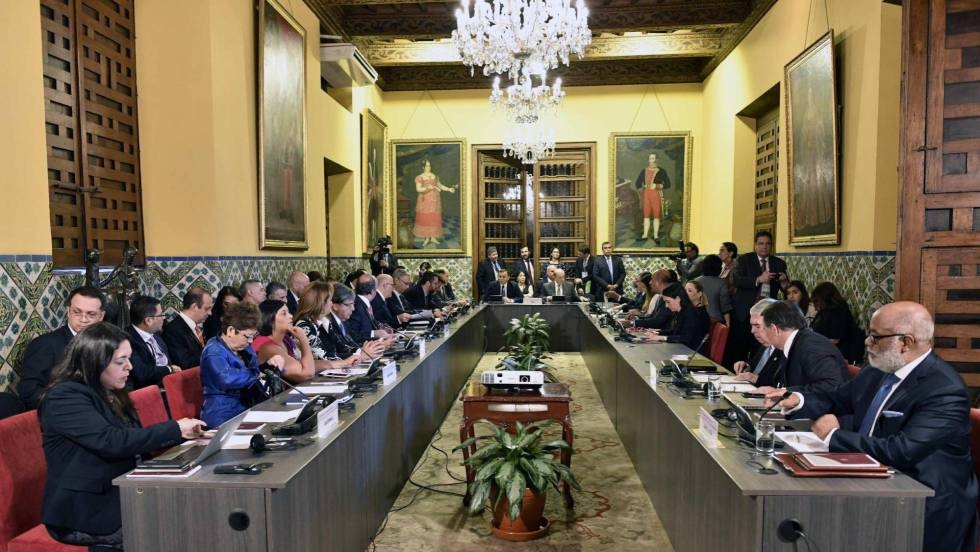 México evita firmar el acuerdo del Grupo de Lima que rechaza al nuevo Gobierno de Maduro
