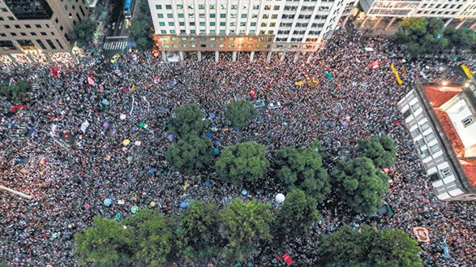 8f60186b75b916f8f1d1c3488a954c1f Primera revuelta masiva contra Jair Bolsonaro