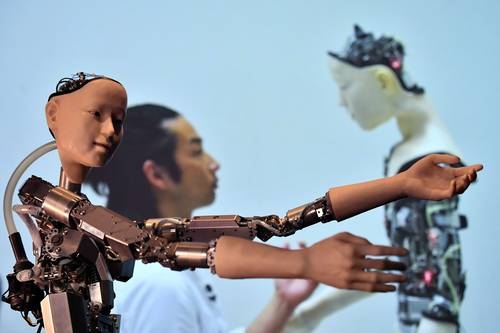 8f758eb522e0364f8d67f0ffb0b45d17 La inteligencia artificial puede gestionar la salud del orbe, según una exposición