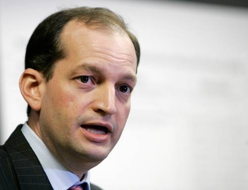 Caso Epstein de pedofilia cupular: renuncia Acosta, secretario del Trabajo de Trump