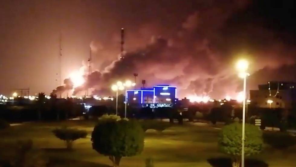 Arabia Saudí interrumpe la mitad de su producción de crudo tras un ataque con drones
